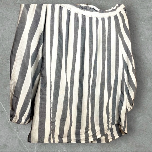 Itm 0017 Banana Republic women’s off the shoulder top size LG - Picture 2 of 7
